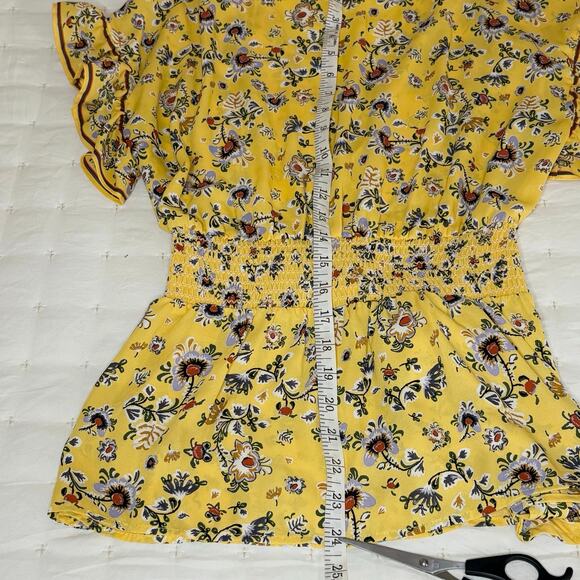 Max Studio Floral Wrap Top Women’s M | Yellow | Flutter Sleeve Blouse | EUC - Picture 10 of 11